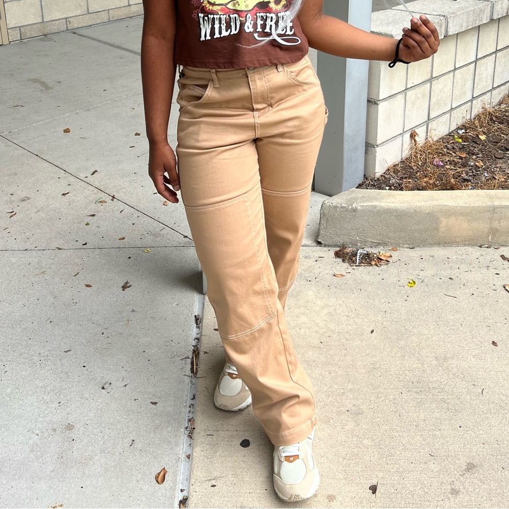 Peach/Creamy Cargo Pants Rue 21 Size Small 💖✨